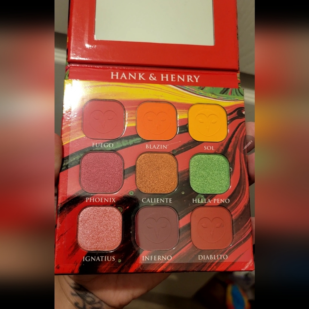 Hank & Henry palette